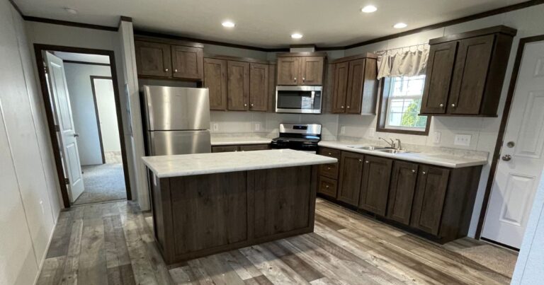 27 SKYLINE DRIVE - Best manufactured home in Deer Lakes Tarentum PA (10)