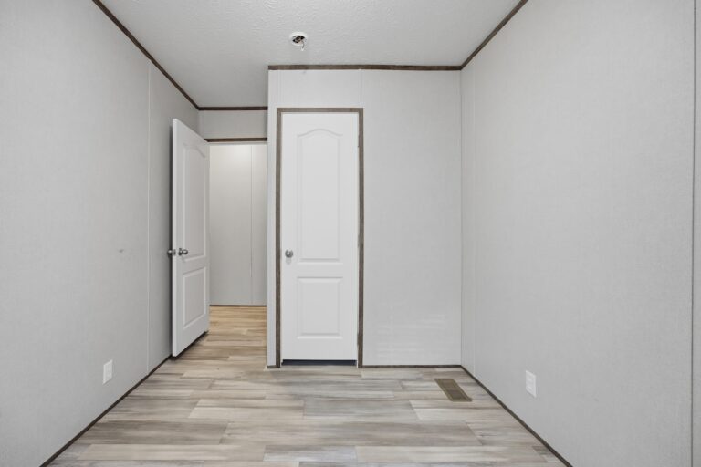 best manufactured home in royal village toledo - Lot 2088