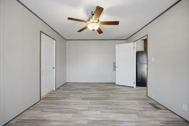 best manufactured home in royal village toledo - Lot 20813