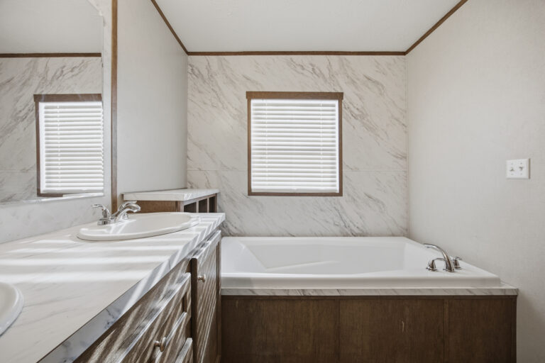 best manufactured home in royal village toledo - Lot 20817