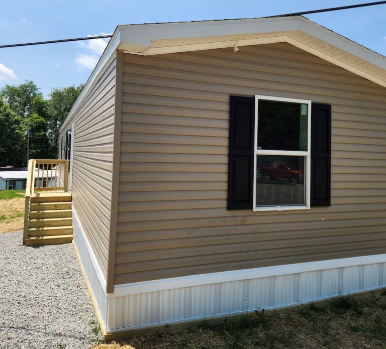 manufactured home in scottdale Hilltop - lot 13300002