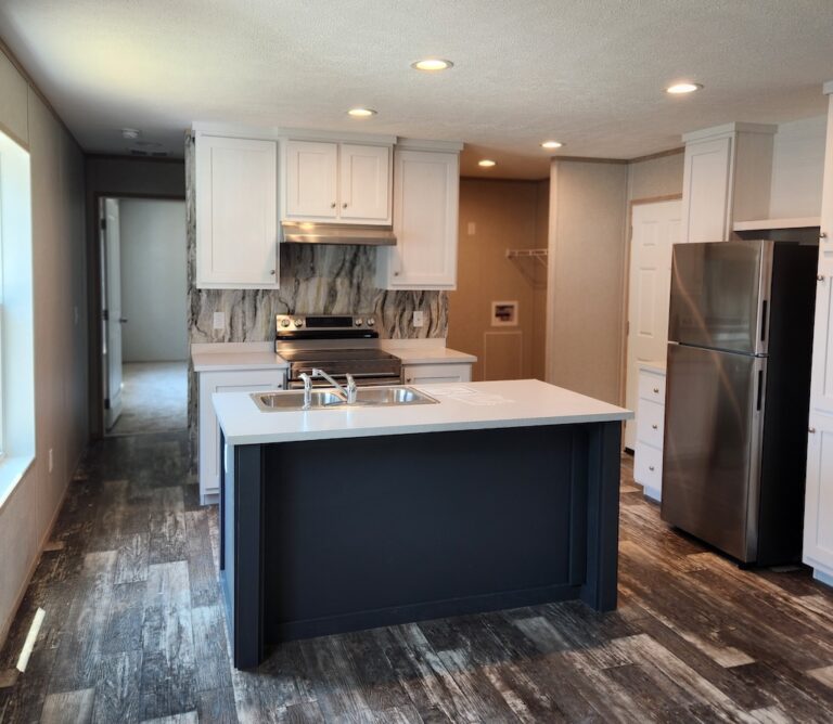 manufactured home in scottdale Hilltop - lot 13300004