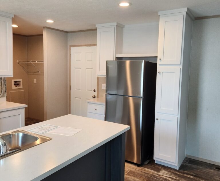 manufactured home in scottdale Hilltop - lot 13300005