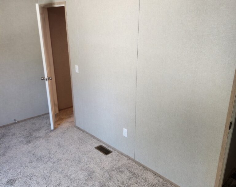 manufactured home in scottdale Hilltop - lot 13300013