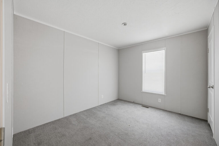 best manufactured home in royal village toledo - Lot 109 - 16