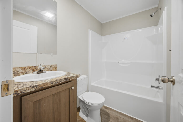 best manufactured home in royal village toledo - Lot 109 - 18