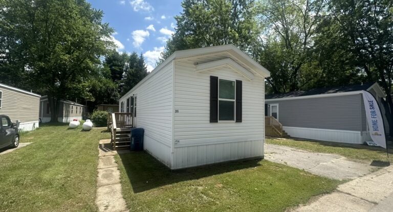 best manufactured home in royal village toledo ohio lot 20500001