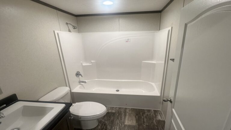 best manufactured home in royal village toledo ohio lot 20500010