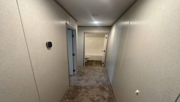 best manufactured home in royal village toledo ohio lot 110 - 00006