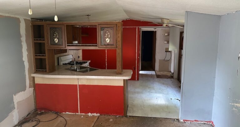 best manufactured home in royal village toledo ohio lot 147 - 00004