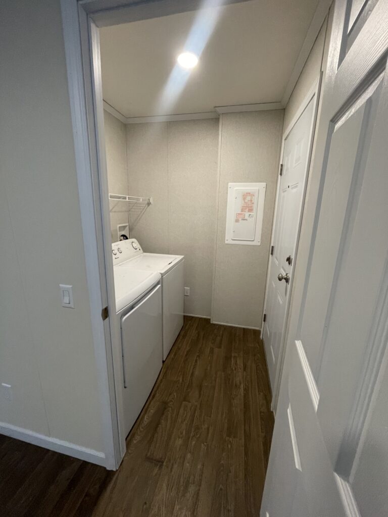 manufactured home in pioneer acres lot 49 adventure - 4