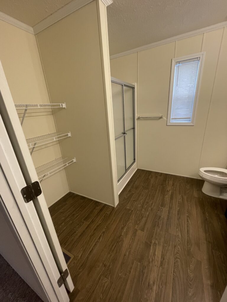 manufactured home in pioneer acres lot 49 adventure - 12