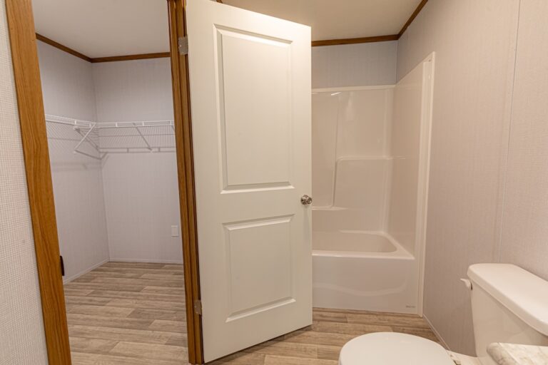 best manufactured double wide home in hidden valley bulger PA - lot 1340 - 23