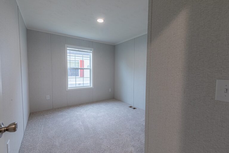 best manufactured double wide home in hidden valley bulger PA - lot 1322 - 17