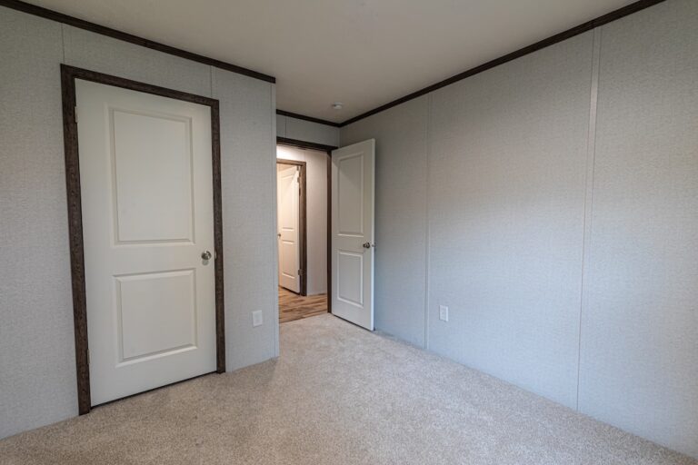 best manufactured double wide home in hidden valley bulger PA - lot 1328 - 18