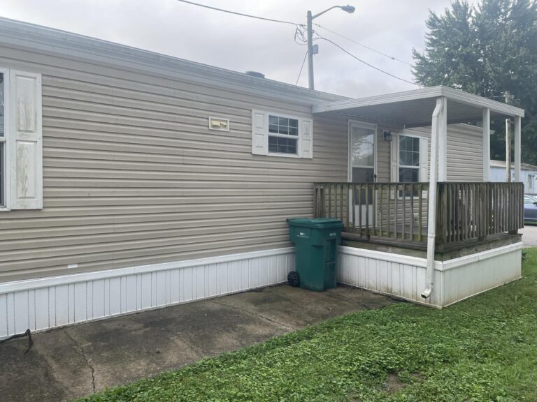 best manufactured SINGLE wide home in PIONEEER ACREES LOUISVILLE KENTUCKY - lot 101 - 7