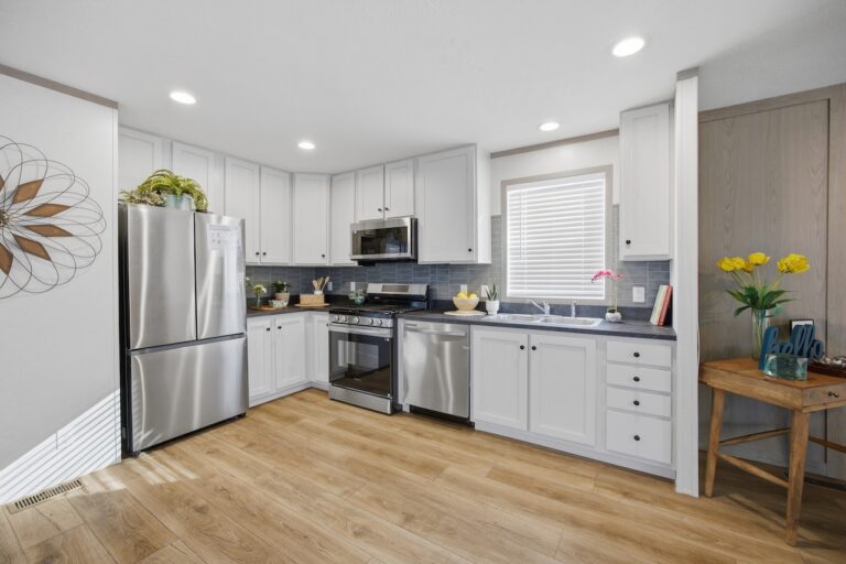 best manufactured home in royal village toledo - Lot 139 - 5