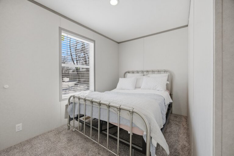 best manufactured home in royal village toledo - Lot 139 - 7