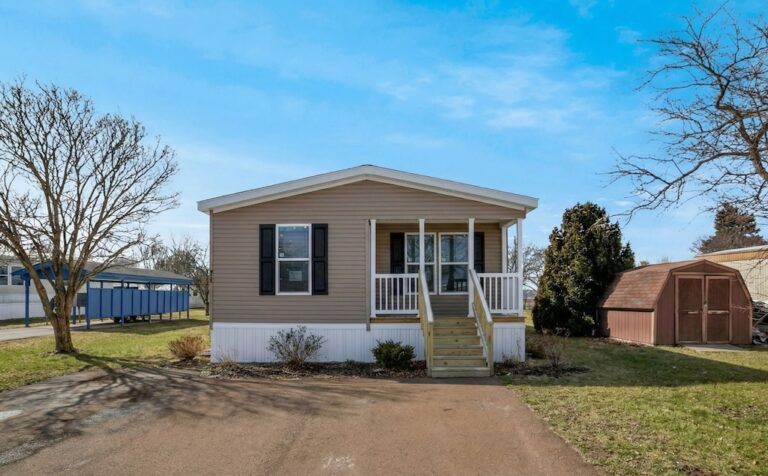 best manufactured home in crystal lake - lot 711