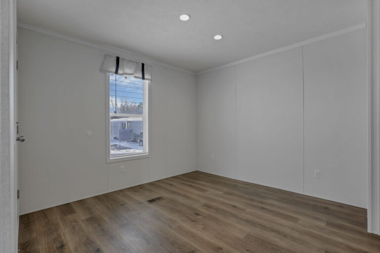 best manufactured home in crystal lake - lot 718