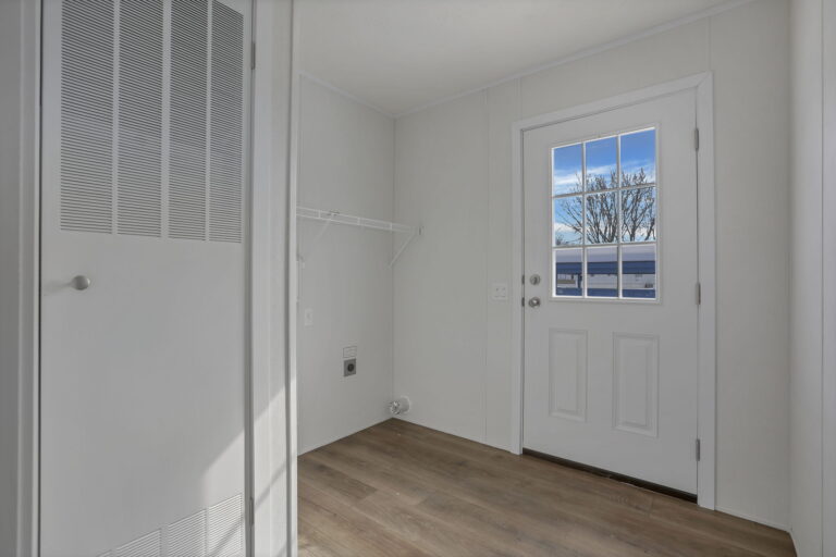 best manufactured home in crystal lake - lot 7122