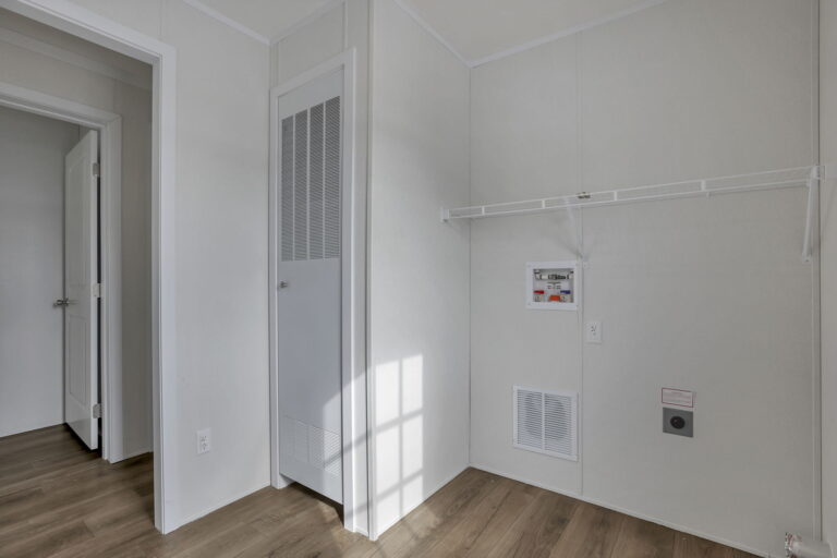 best manufactured home in crystal lake - lot 7123