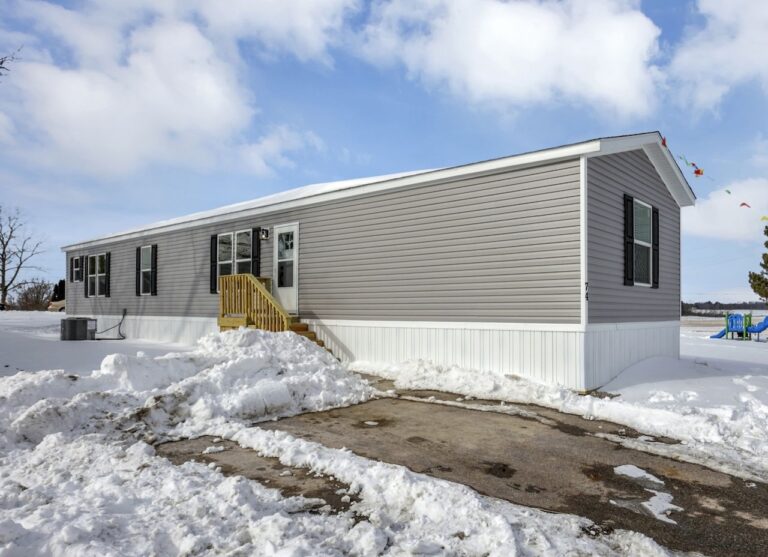 best manufactured home in crystal lake - lot 742
