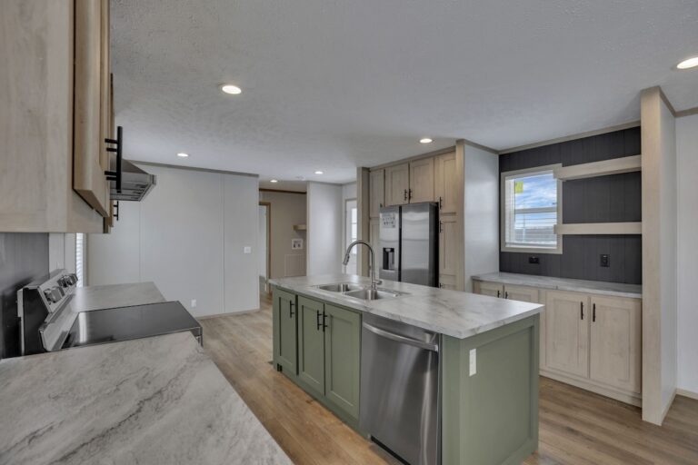 best manufactured home in crystal lake - lot 749