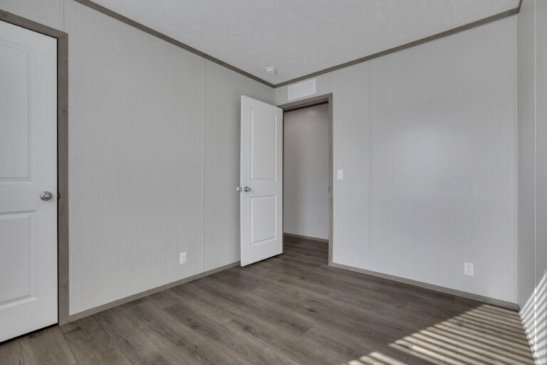 299-web-or-mls-SMEP3929