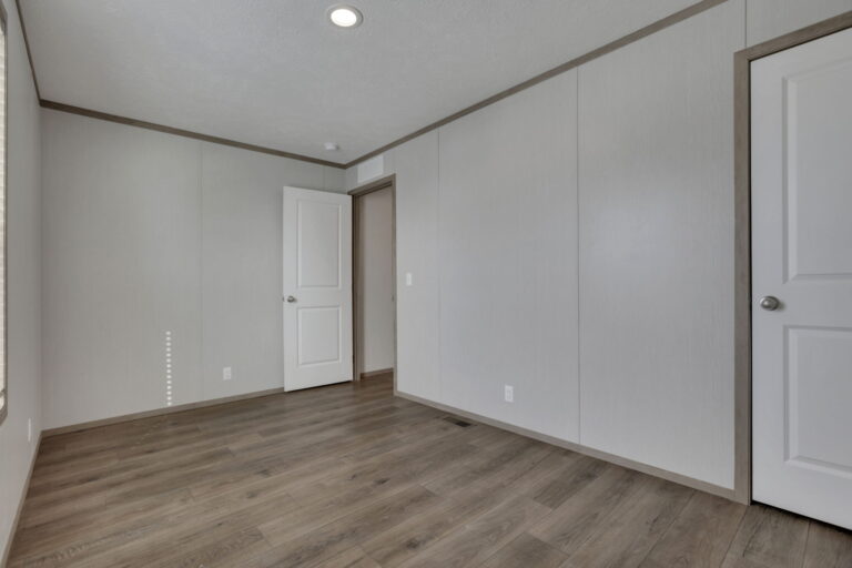 301-web-or-mls-SMEP3939