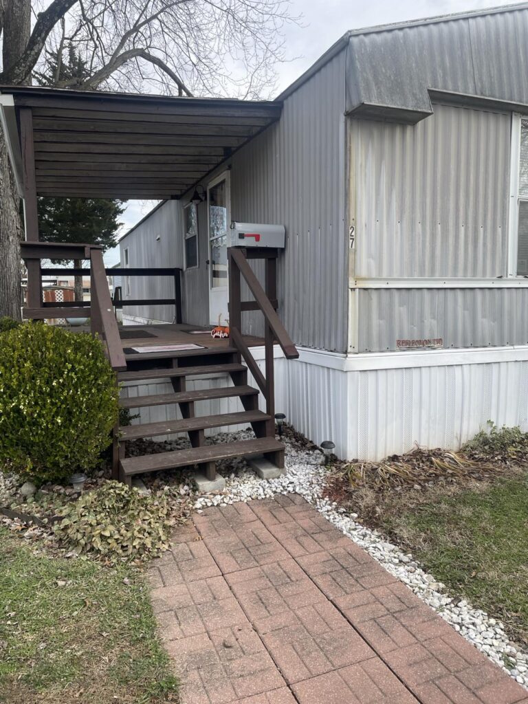 Pioneer 27 Adventure Road Manuafactured Home For Sale (3)